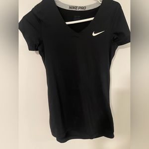 womens black nike vneck SMALL